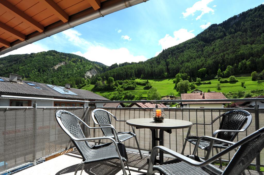 Apart Am Brunnen Ried im Oberinntal Kültér fotó